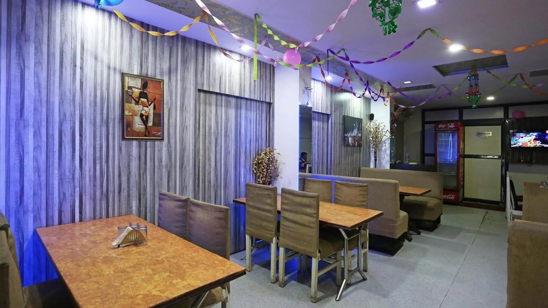 Hotel O Kanha Continental Agra  3*, Agra (Uttar Pradesh)