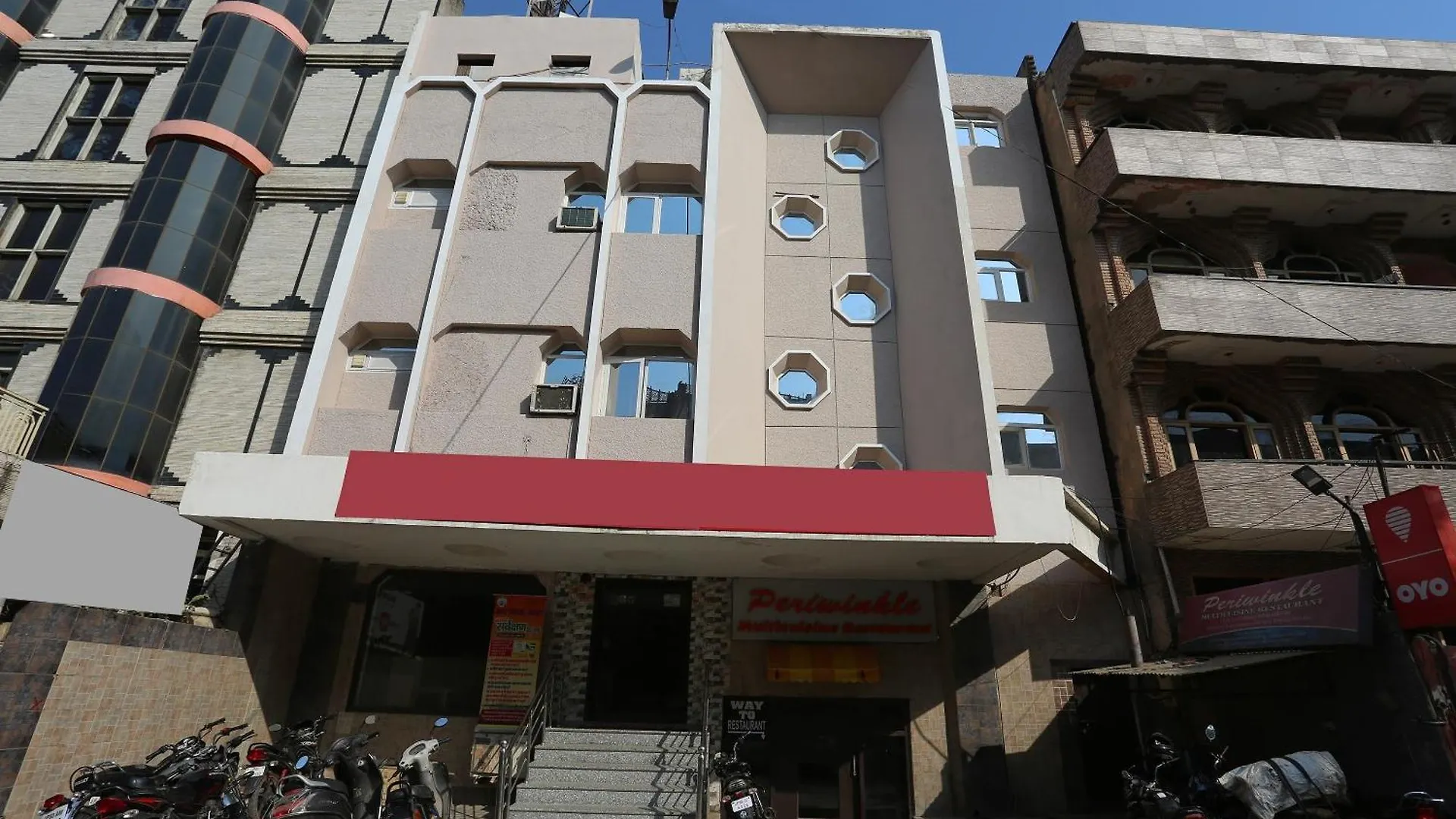 Hotel O Kanha Continental Agra